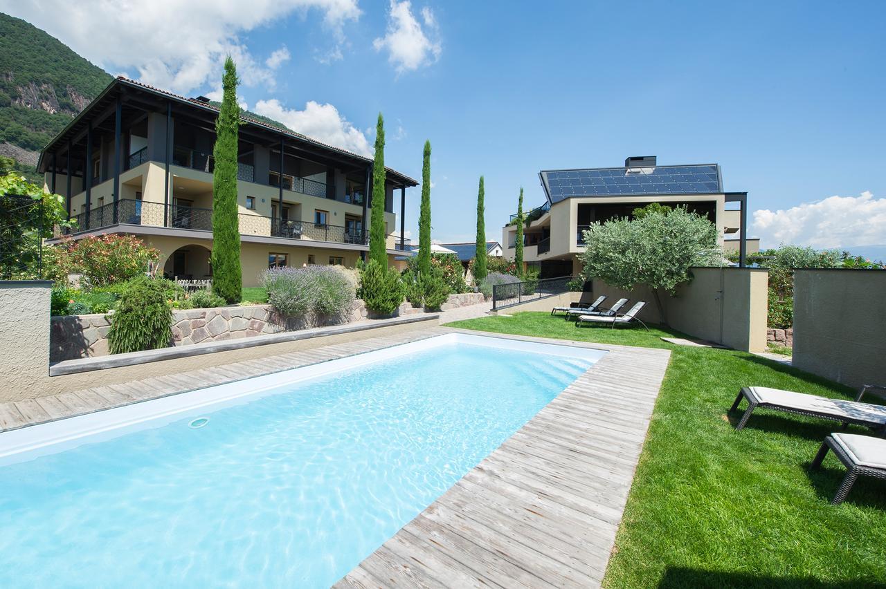 Biobauernhof St. Quirinus Apartment Caldaro Bagian luar foto